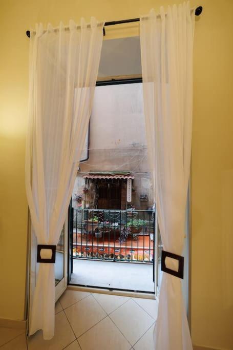 The San Gregorio Armeno Apartment By HouseinΝάπολη Εξωτερικό φωτογραφία